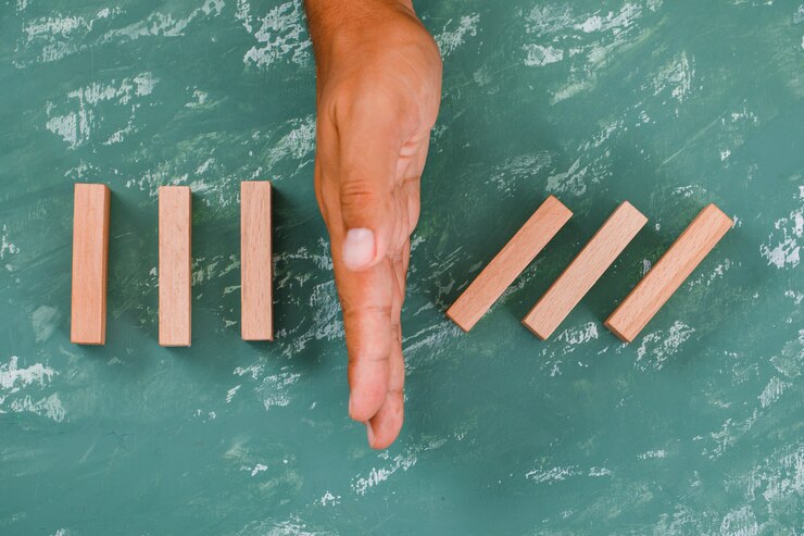 Crisis prevention and risk mitigation in mergers and acquisitions